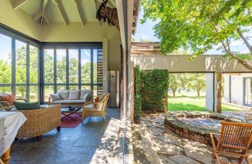 Dullstroom Villa | 400 m² Villa ∙ 4 bedrooms ∙ 8 guests