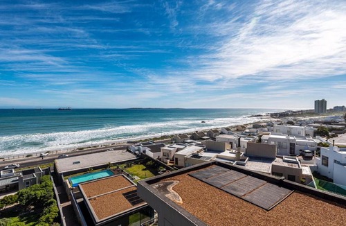 Bloubergstrand Apartment | 401 Infinity Apartment