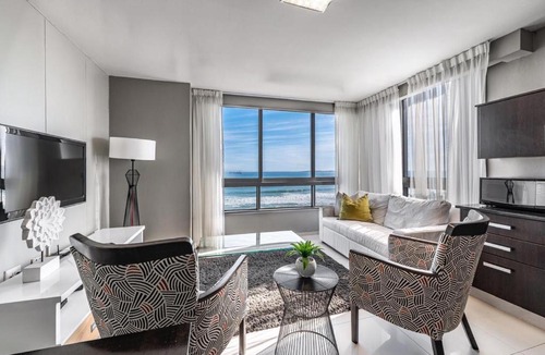 Bloubergstrand Apartment | 401 Infinity Apartment