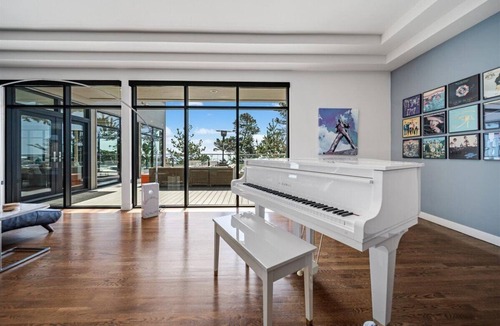 Carmel Riviera House | 4011 Big Little Lies - Modern, Oceanfront Home