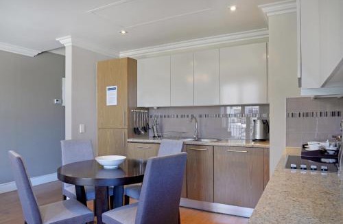 Green Point Apartment | 414 - 1BDR Apartment close to V&A Waterfront