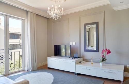 Green Point Apartment | 414 - 1BDR Apartment close to V&A Waterfront