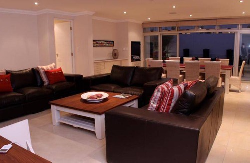 Kleinmond House | 420 m² House ∙ 4 bedrooms ∙ 127 guests
