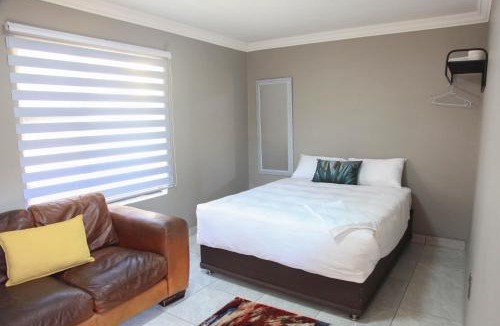 Greater Johannesburg Metropolitan Area House | 4447 Guesthouse