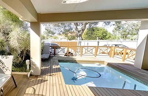 Port Elizabeth Bed & Breakfast | 45 m² Bed and breakfast ∙ 127 guests
