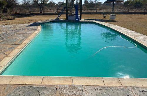 Hammanskraal Cabin | 45 m² Lodge ∙ 2 bedrooms ∙ 6 guests