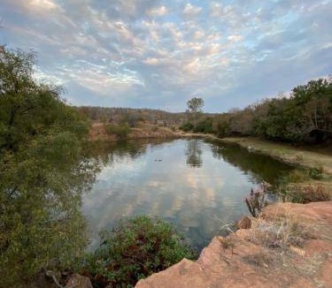 Hammanskraal Cabin | 45 m² Lodge ∙ 2 bedrooms ∙ 6 guests