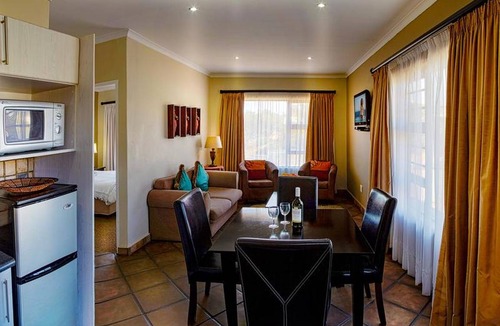 Humewood Resort | 45 m² Private room ∙ 1 bedroom ∙ 2 guests