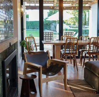 Simondium House | 450 m² Farmhouse ∙ 4 bedrooms ∙ 8 guests