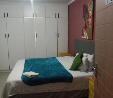Komani Bed & Breakfast | 46 on Kowie TBT guest house