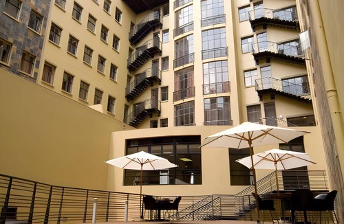 Downtown Johannesburg Apartment | 48 m² Apartment ∙ 2 guests