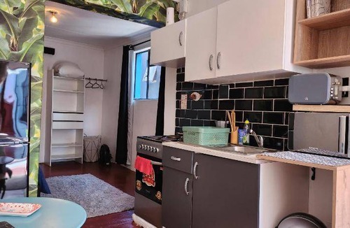 Orange Grove Apartment | 48 m² Apartment ∙ 2 guests