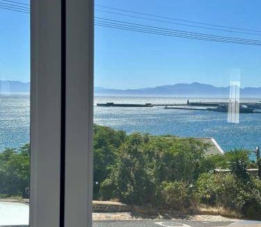 Redhill Bed & Breakfast | 48 m² Bed and breakfast ∙ 4 guests