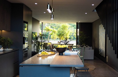 Salt Rock Villa | 48 The Woods Elaleni