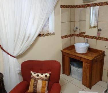 Upington Bed & Breakfast | 49 m² Bed and breakfast ∙ 4 guests