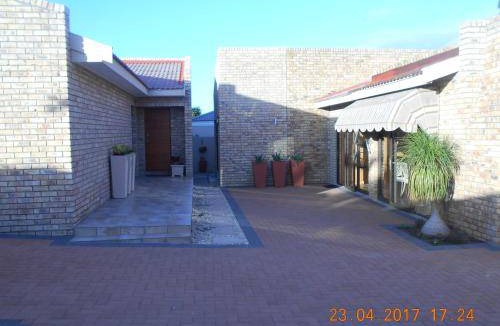 Summerstrand Bed & Breakfast | 49 m² Bed and breakfast ∙ 4 guests