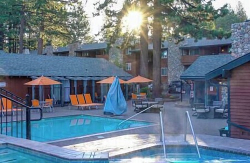 Lakeside Park Cabin | 5 Bedroom, 2 Bath Cabin. 2 Kings, 3 Queens. Full Kitchen, living/dining room.