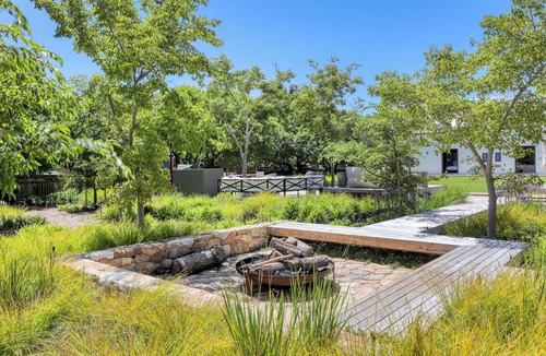 Tokai House | 5-Bedroom Forest Getaway with Jacuzzi & Views
