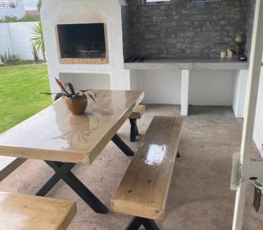 Langebaan House | 5 bedroom home in Langebaan, located close to Club Mykonos and Laguna Mall