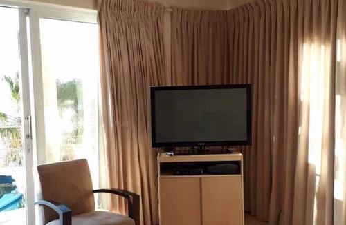 Bantry Bay Apartment | 5 Bedroom home in Top Road Bantry Bay