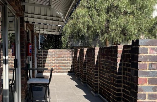 Greater Johannesburg Metropolitan Area House | 5 Crown Guesthouse