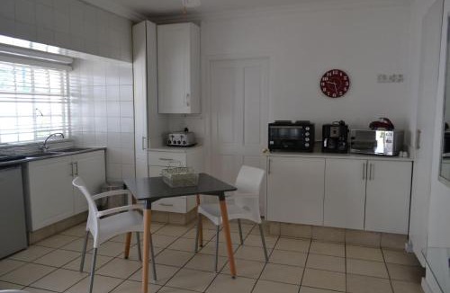 Woodmead House | 5 Woodmead Suites