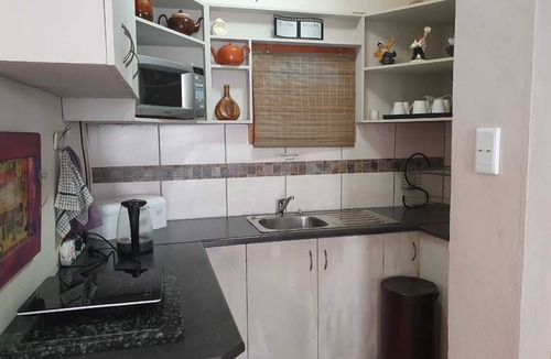 Strand Cottage | 5 x Bedrooms Self Catering 14 Sleeper
