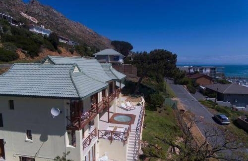 Mountainside Apartment | 50 m² Apartment ∙ 2 guests