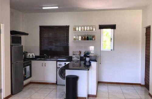 Umhlali Apartment | 50 m² Apartment ∙ 1 bedroom ∙ 2 guests