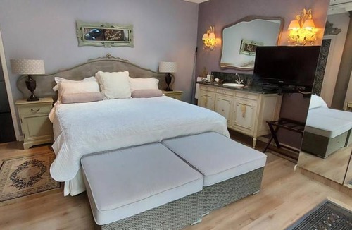 Somerset West Apartment | 50 m² Apartment ∙ 1 bedroom ∙ 2 guests
