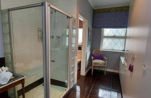 Somerset West Apartment | 50 m² Apartment ∙ 1 bedroom ∙ 2 guests