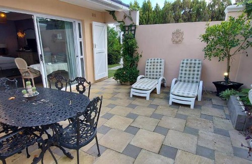 Somerset West Apartment | 50 m² Apartment ∙ 8 guests