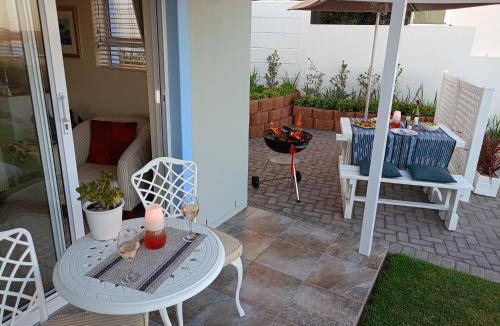 Still Bay Apartment | 50 m² Apartment ∙ 1 bedroom ∙ 2 guests