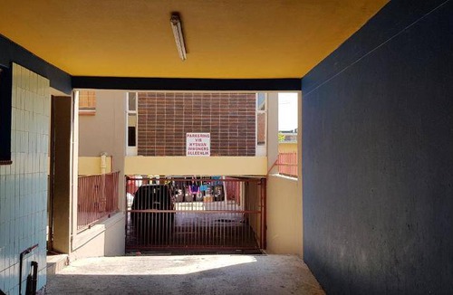 Krugersdorp Apartment | 50 m² Apartment ∙ 1 bedroom ∙ 3 guests