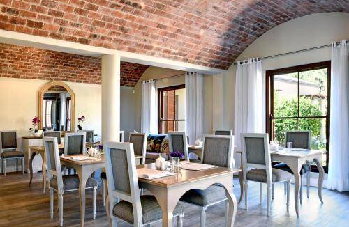 Franschhoek Bed & Breakfast | 50 m² Bed and breakfast ∙ 6 bedrooms ∙ 2 guests
