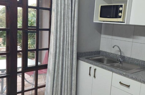 Uvongo Bed & Breakfast | 50 m² Bed and breakfast ∙ 2 guests