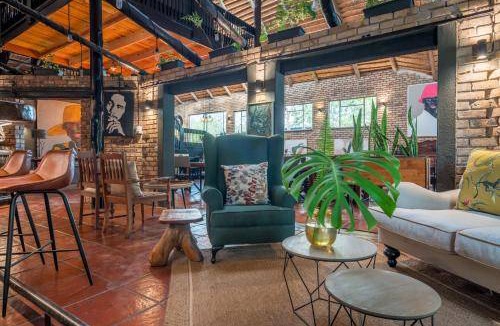 Thorny Bush Game Reserve Cabin | 50 m² Lodge ∙ 4 guests