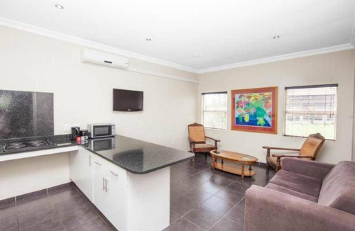 Croydon Apartment | 50 m² Serviced apartment ∙ 2 bedrooms ∙ 127 guests