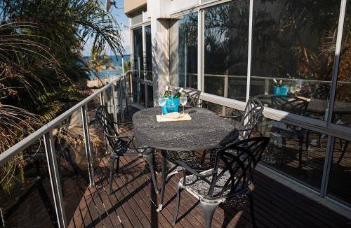 Margate Beach Apartment | 500 m² Apartment ∙ 4 bedrooms ∙ 10 guests