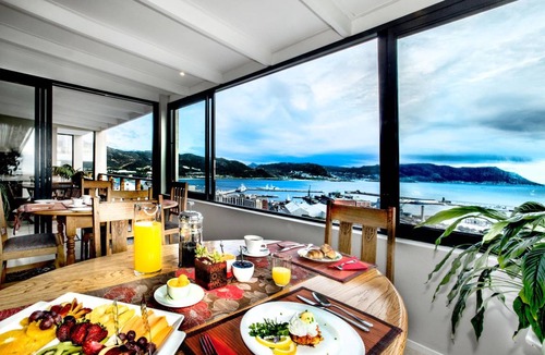Simon's Town Bed & Breakfast | 500 m² Bed and breakfast ∙ 8 bedrooms ∙ 127 guests