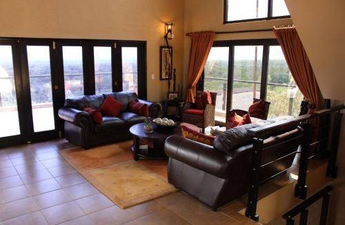 Bela-Bela Villa | 500 m² Villa ∙ 5 bedrooms ∙ 14 guests