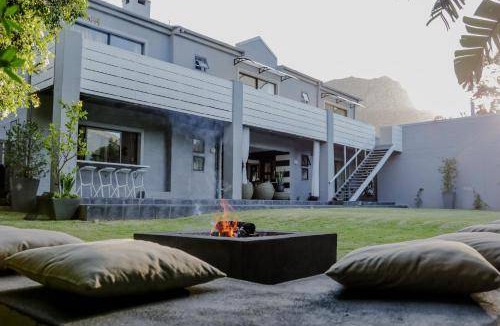 Montagu Villa | 500 m² Villa ∙ 4 bedrooms ∙ 8 guests