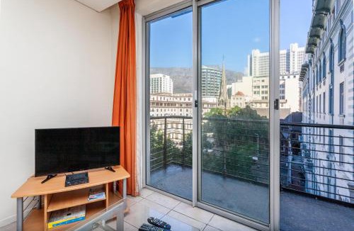 Cape Town City Centre Apartment | 504 Greenmarket Place