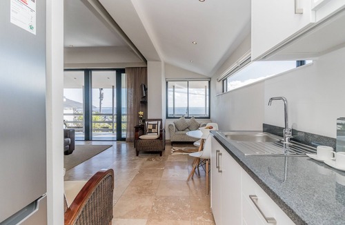 Camps Bay Apartment | 51 On Camps Bay