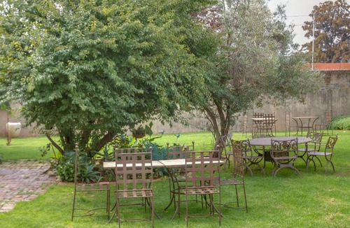 Greater Johannesburg Metropolitan Area Apartment | 51 on York Unit 11 with PRIVATE Bathroom