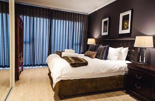 Mouille Point Apartment | 512 The Granger