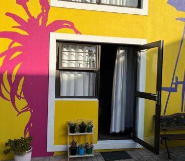 Port Elizabeth Apartment | 52 m² Apartment ∙ 2 bedrooms ∙ 4 guests