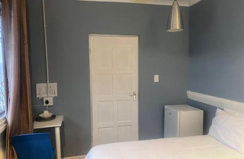 Berea Bed & Breakfast | 52 Weston Holiday Home