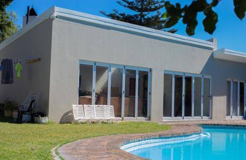 Flamingo Vlei Apartment | 55 m² Apartment ∙ 1 bedroom ∙ 2 guests