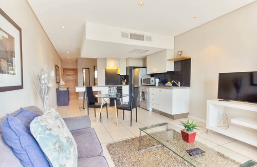 Cape Town City Centre Apartment | 55 m² Apartment ∙ 1 bedroom ∙ 2 guests